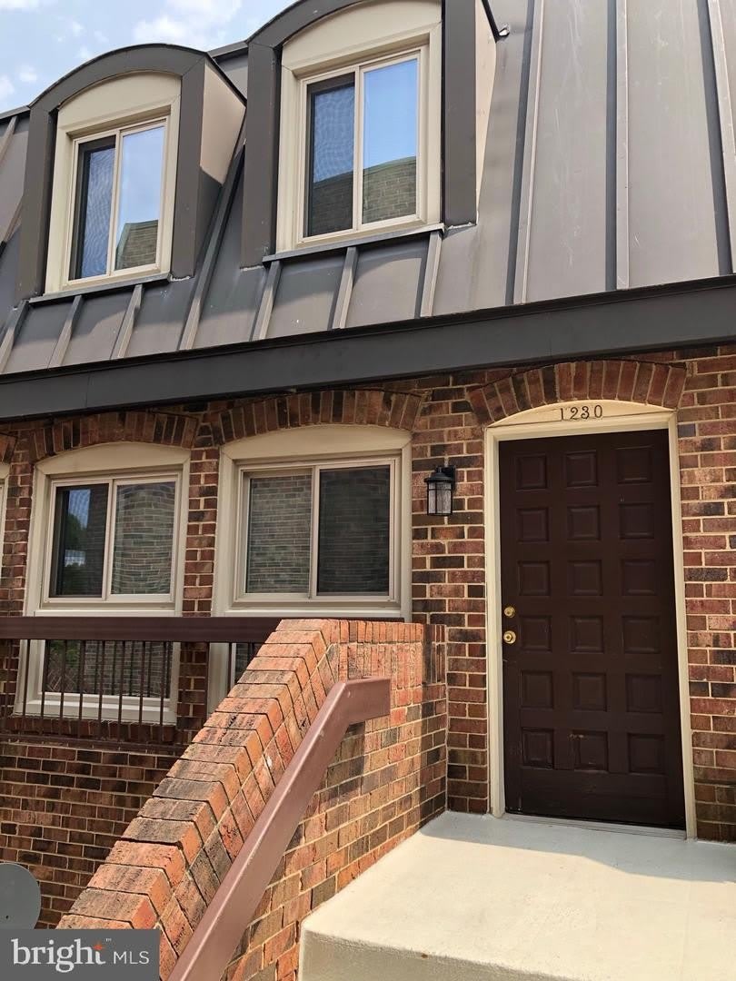 1230 ETON CT NW #T26