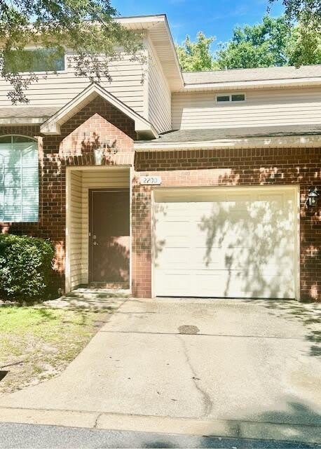 2200 Hadleigh Hills Court