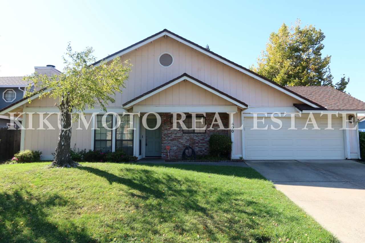 Pocket 3 Bedroom, 2 Bath Half-plex