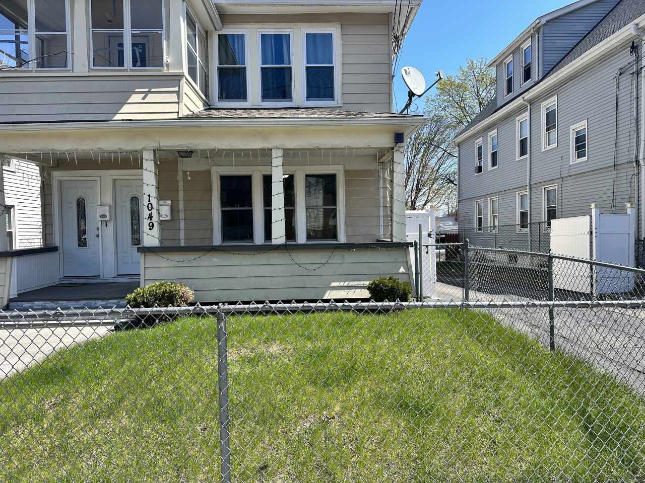 1049 Campbell Avenue