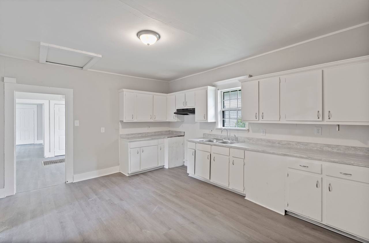 NEW INVENTORY! $0 SECURITY DEPOSIT REQUIREMENT!!! $0 APPLICATION FEES