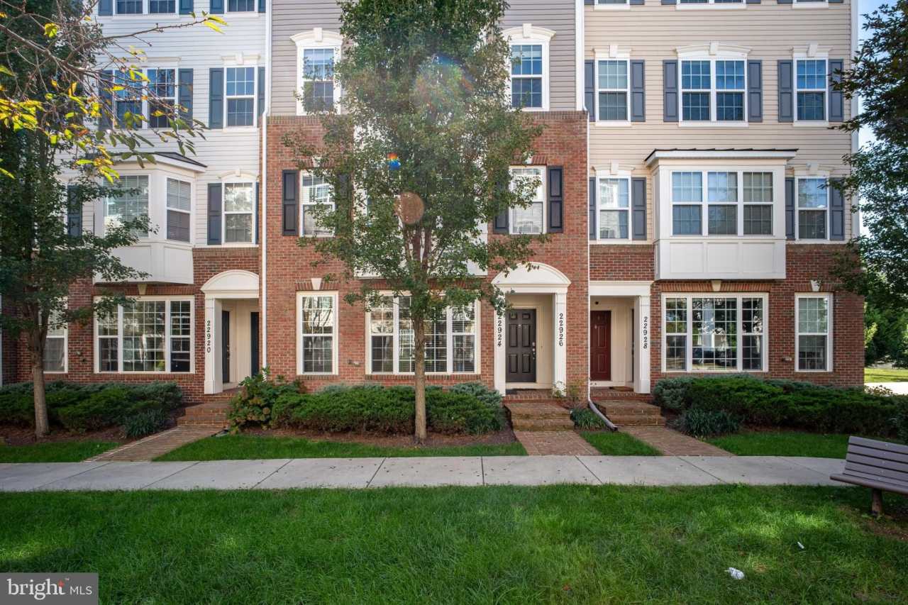 22926 SPICEBUSH Drive unit: 1632