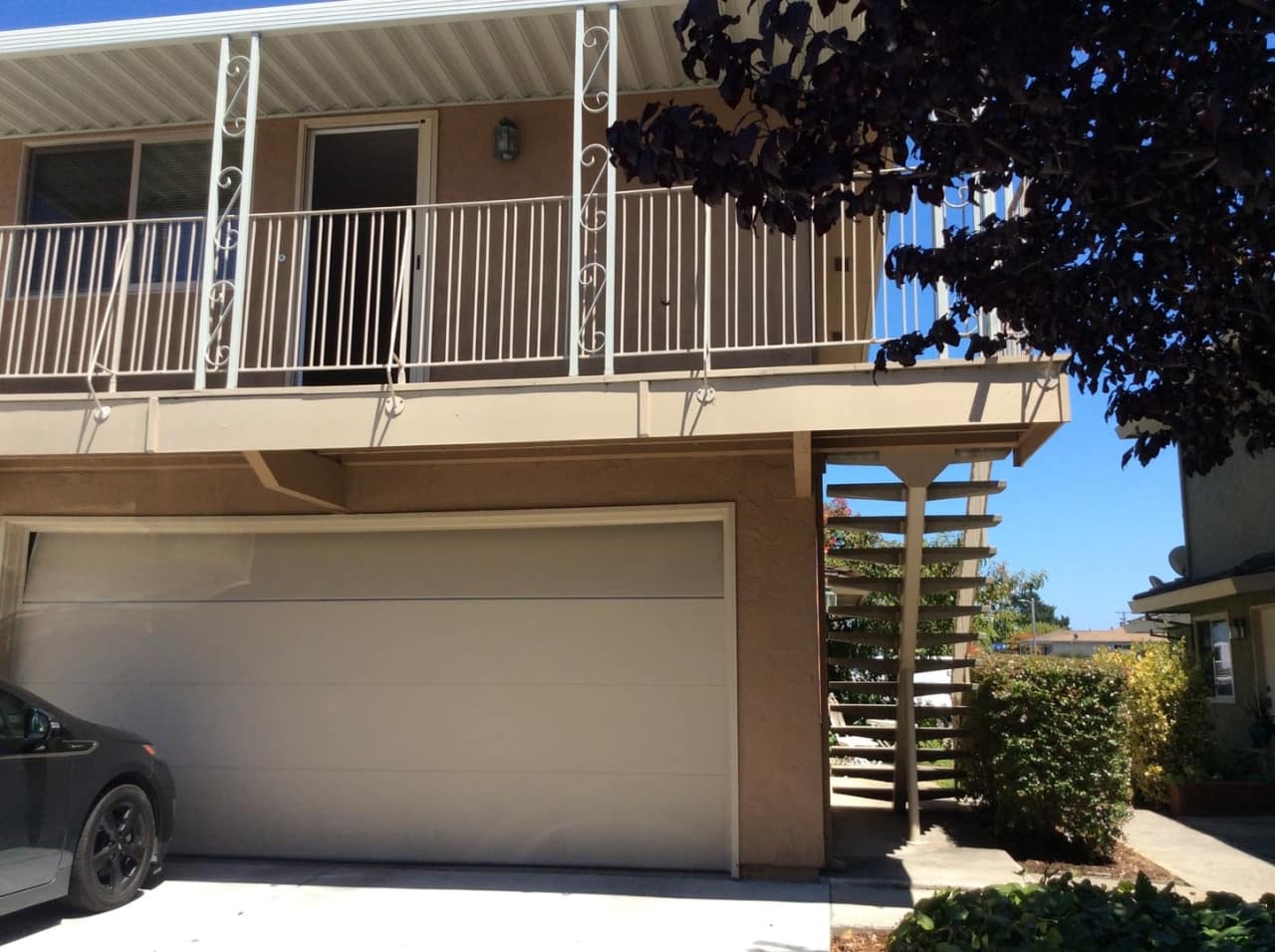 Capitola Shores condo with shared garage