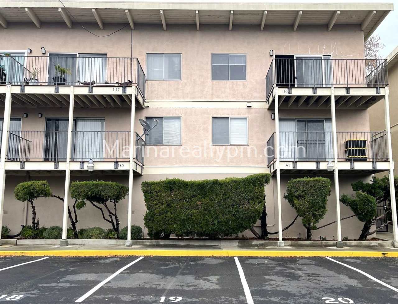 12-month rent is free!* Spacious 1 bedroom near Mare Island  Vallejo Ferry