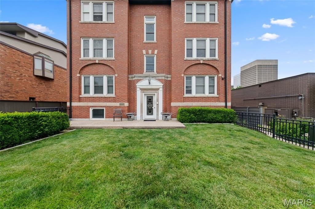 116 N Central Avenue