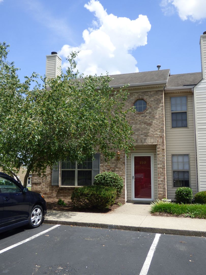 COMING SOON! Lovely Townhouse in Tates Creek! Walk-In Closets, Patio, Off Street Parking