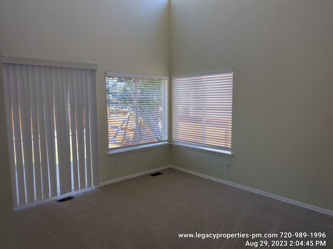 HIGHLANDS RANCH BEAUTY