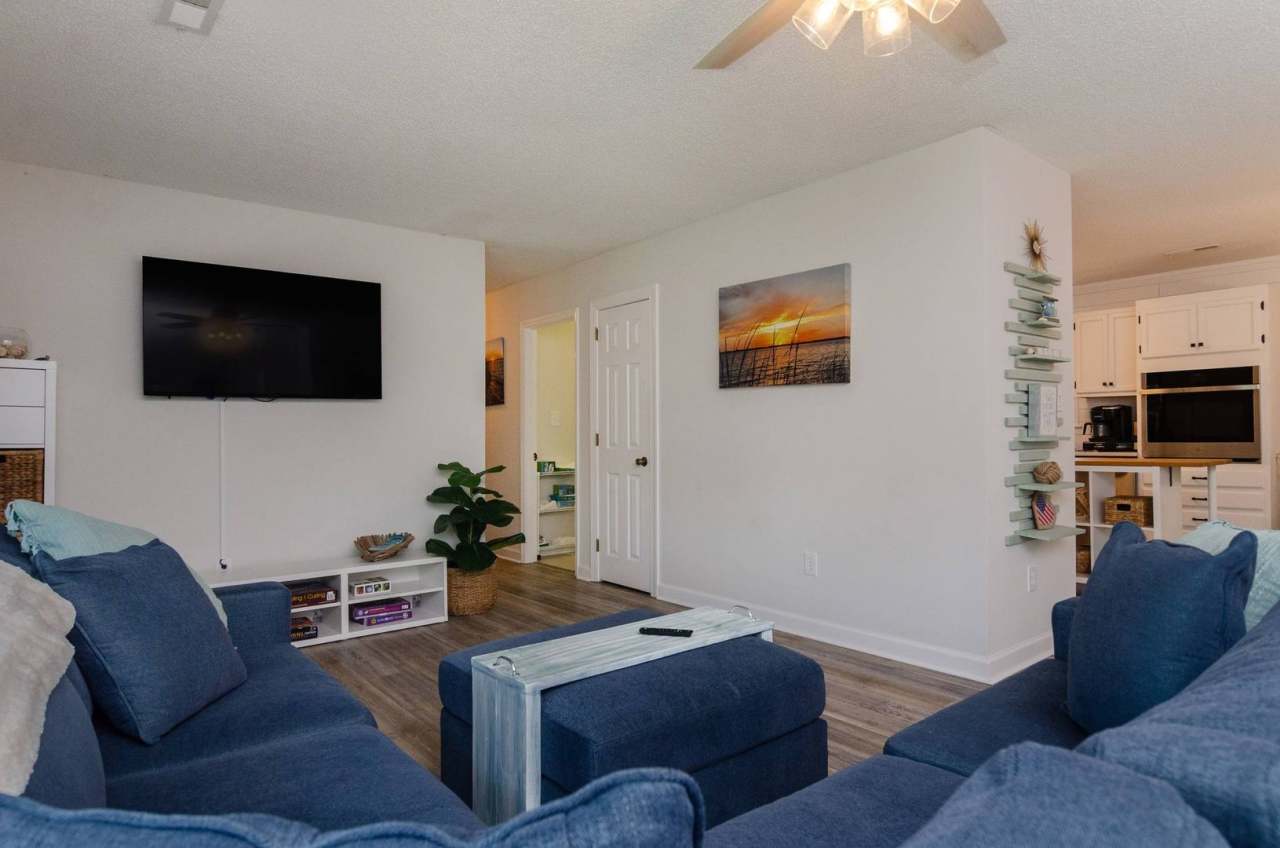 (C330) 700 Charlotte Avenue Carolina Beach, NC 28428