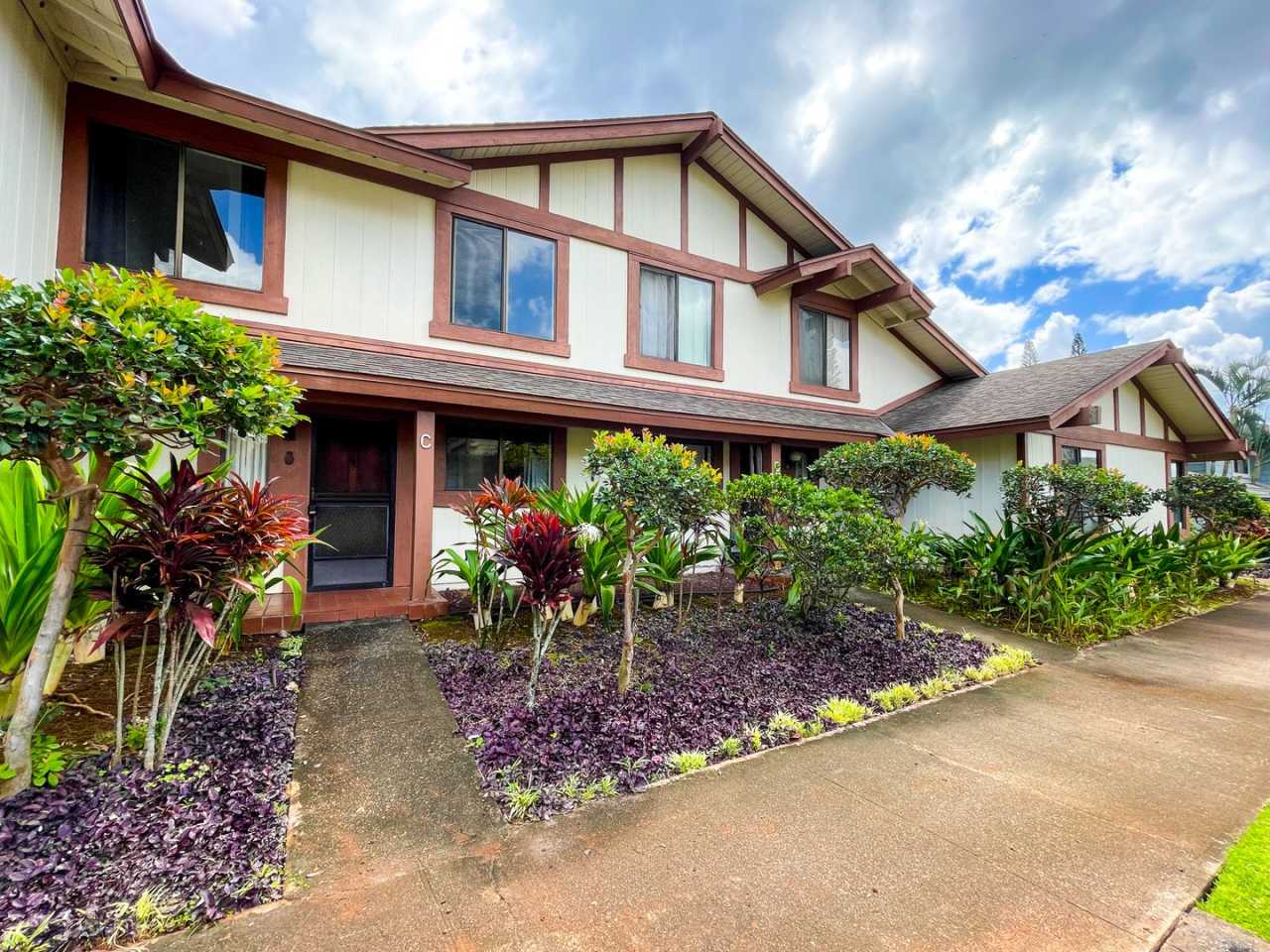 Spacious Wailuna! Centrally Located!