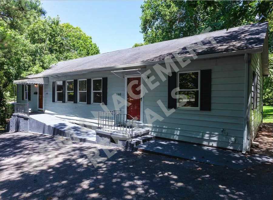 160 N Illinois Ave 160