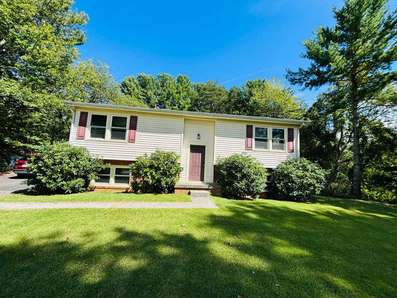 4 Bedroom, 2 Bathroom House