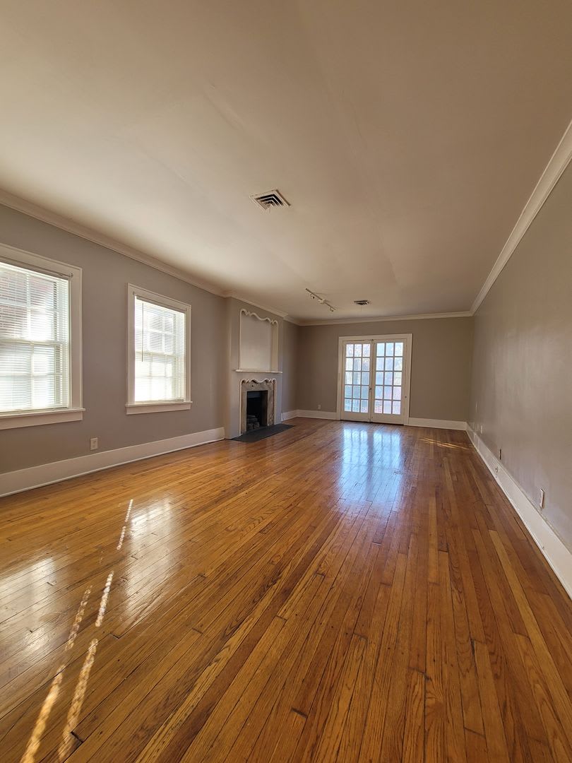 Spacious Blackstone Three Bedroom Available Now!