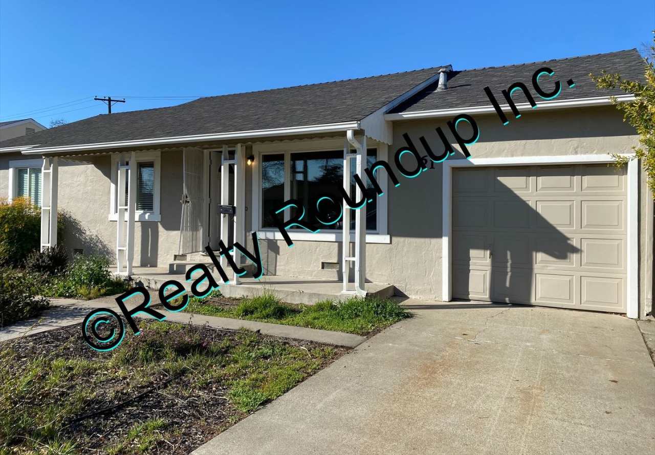 COMING SOON! Midtown Stockton, Three Bed, One Bath, One Car Garage.