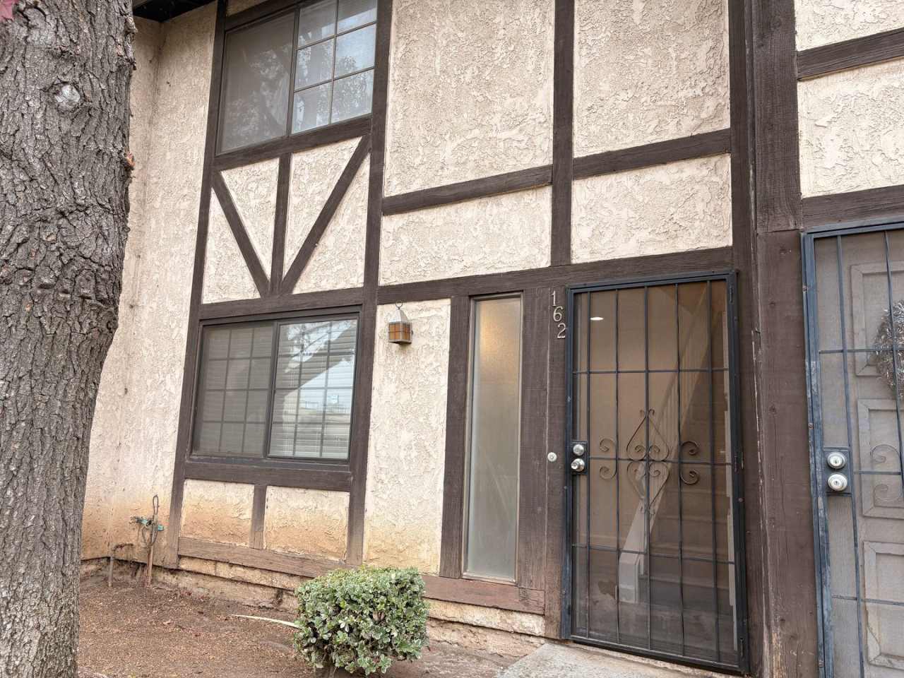 2-bedroom, 2-bathroom home located in the vibrant city of Rialto, CA