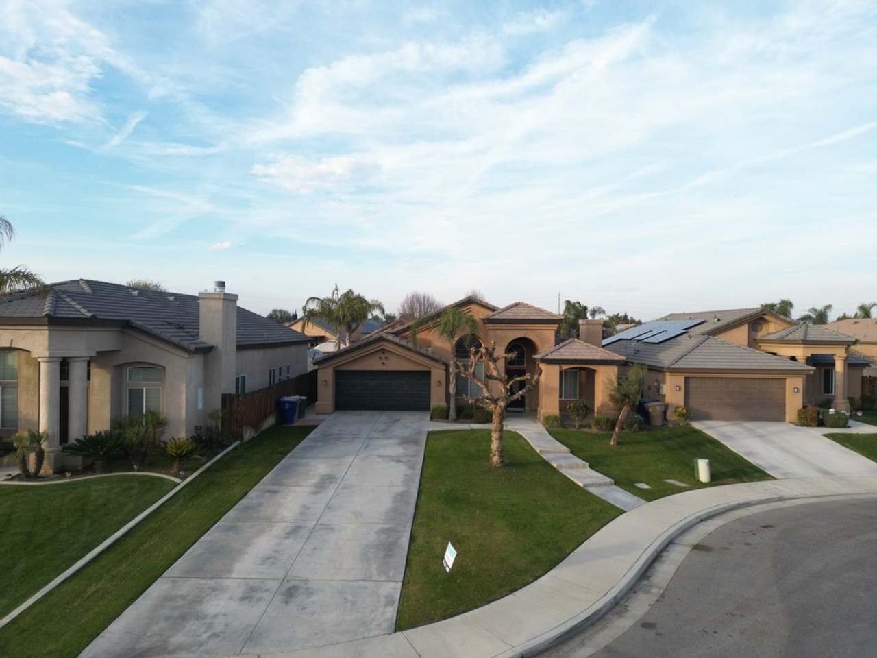 Spacious 4-Bedroom Home in Campus Park