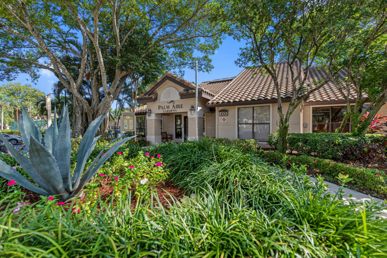 Palm Aire Gardens
