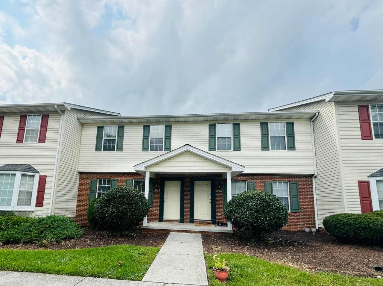 4 Bedroom 2.5 half Bath Townhouse