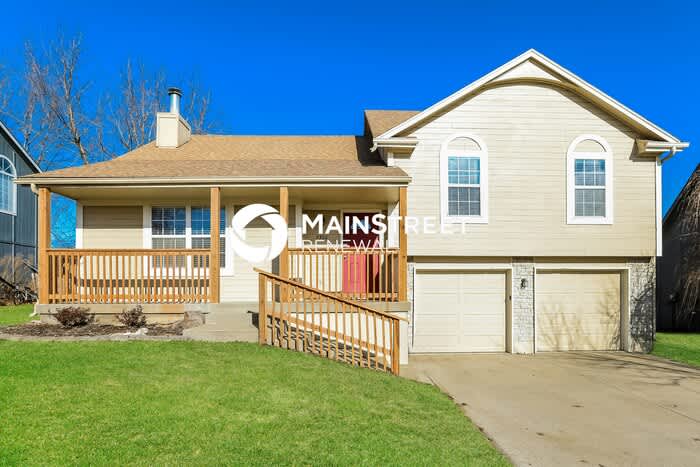 2300 Valley View West