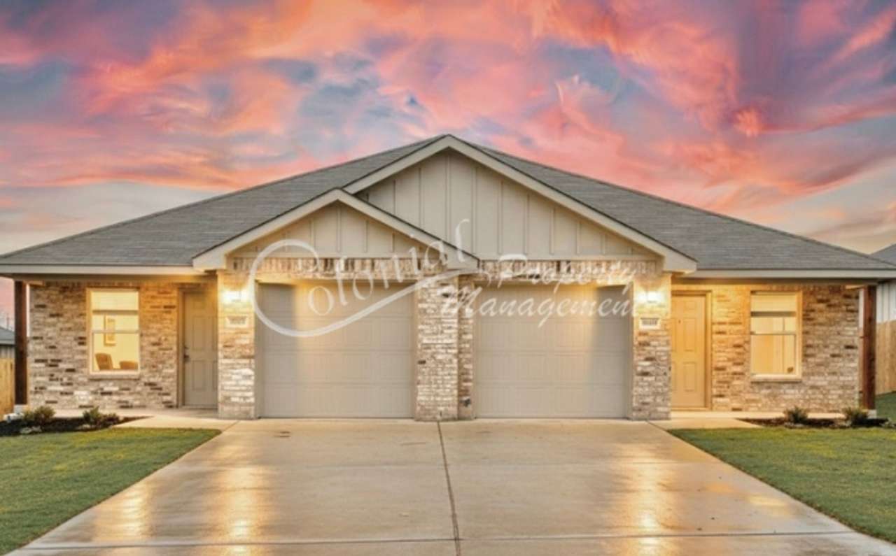 AVAILABLE NOW! (SECTION 8 ACCEPTED)