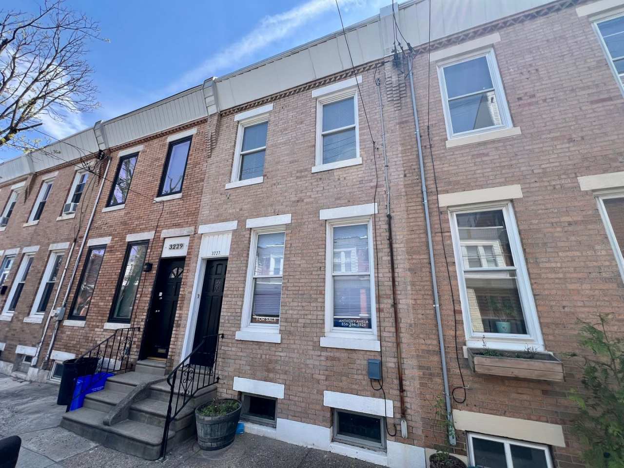 Stunning 3-Bedroom Townhome in the Heart of Port Richmond! Available NOW!