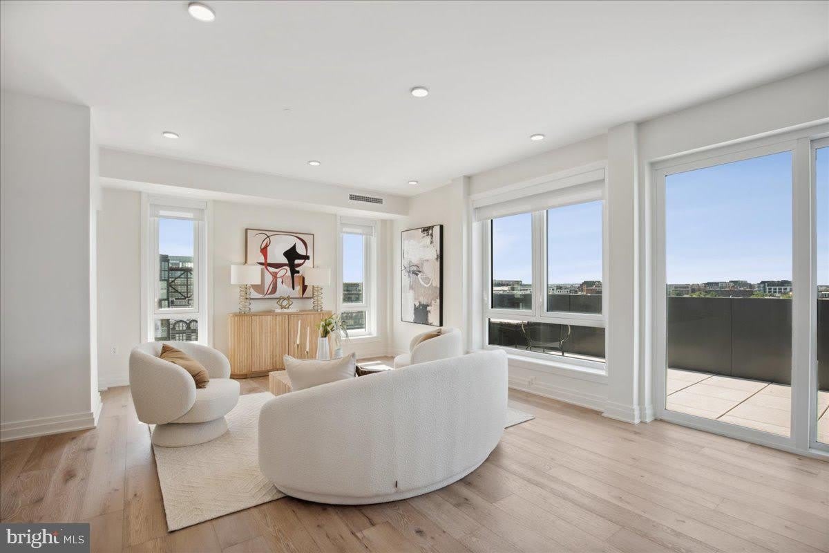 923 V Street NW unit: 601