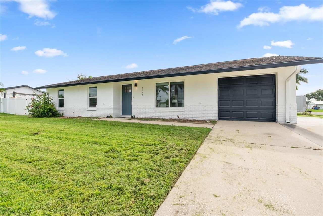 504 RED MANGROVE LANE