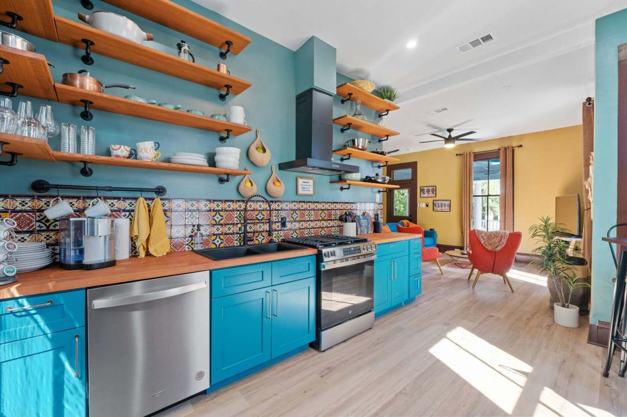 Spacious custom design 2 bed 1 bath Apartment for rent 709 W 14th st.