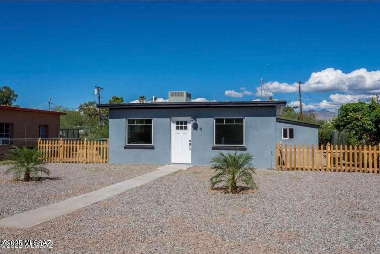 4215 E Camino De Palmas