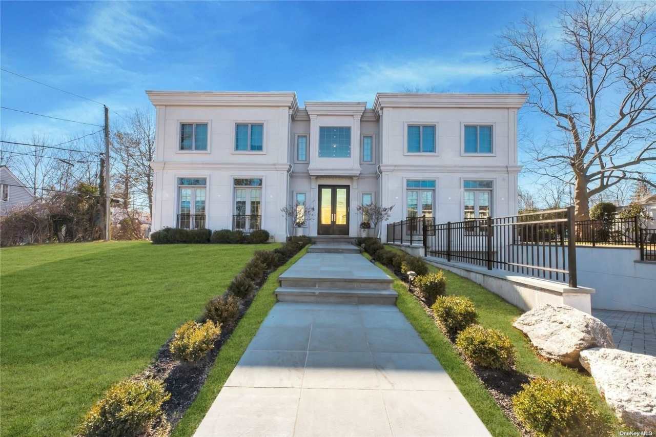25 Keats Lane