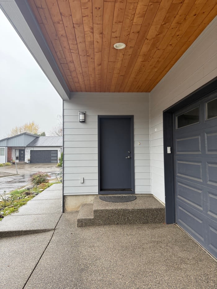 4309 Northeast 61st Street