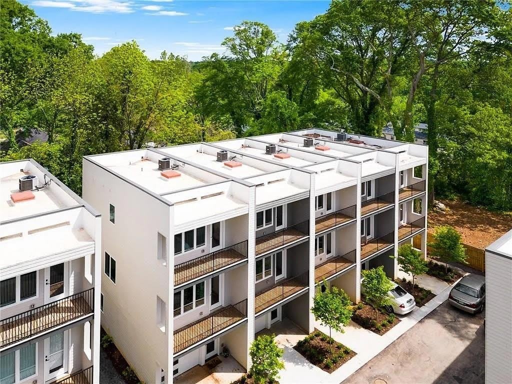 1436 Walker Place SE