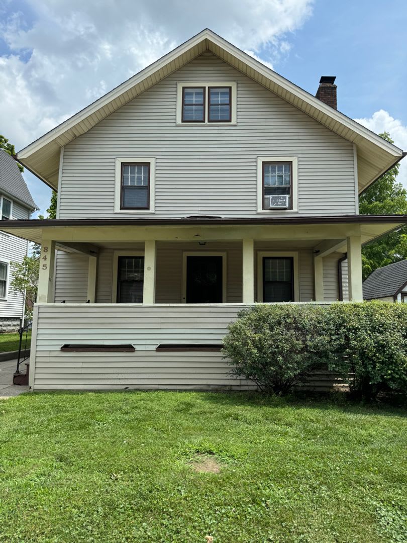 845 East University Ave. | JOIN THE WAITLIST TODAY!