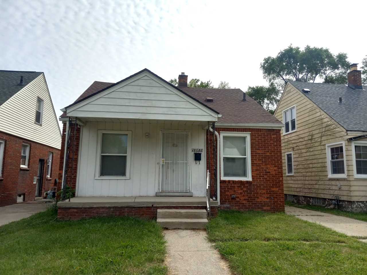 18686 Fairport Street