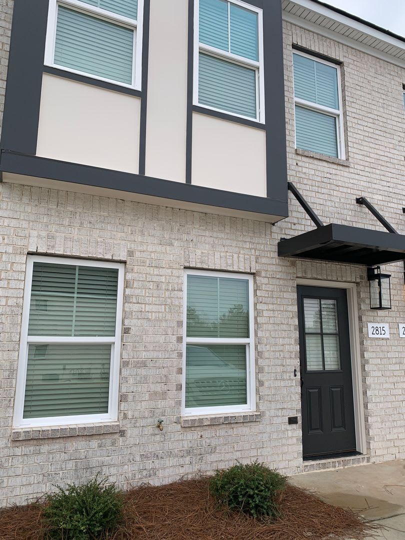 SUBLEASE AVAILABLE JANUARY 2026-JUNE 2026 WITH OPTION TO RENEW