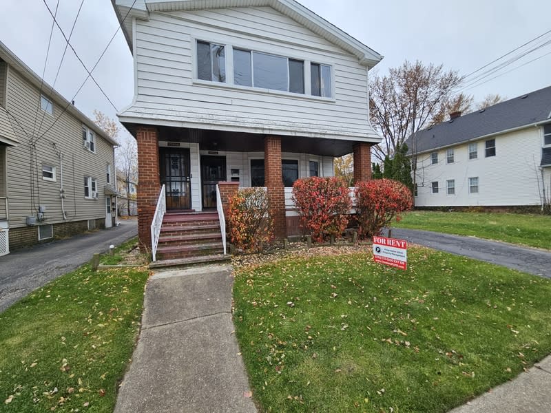 15906 Corsica Avenue - Downstairs