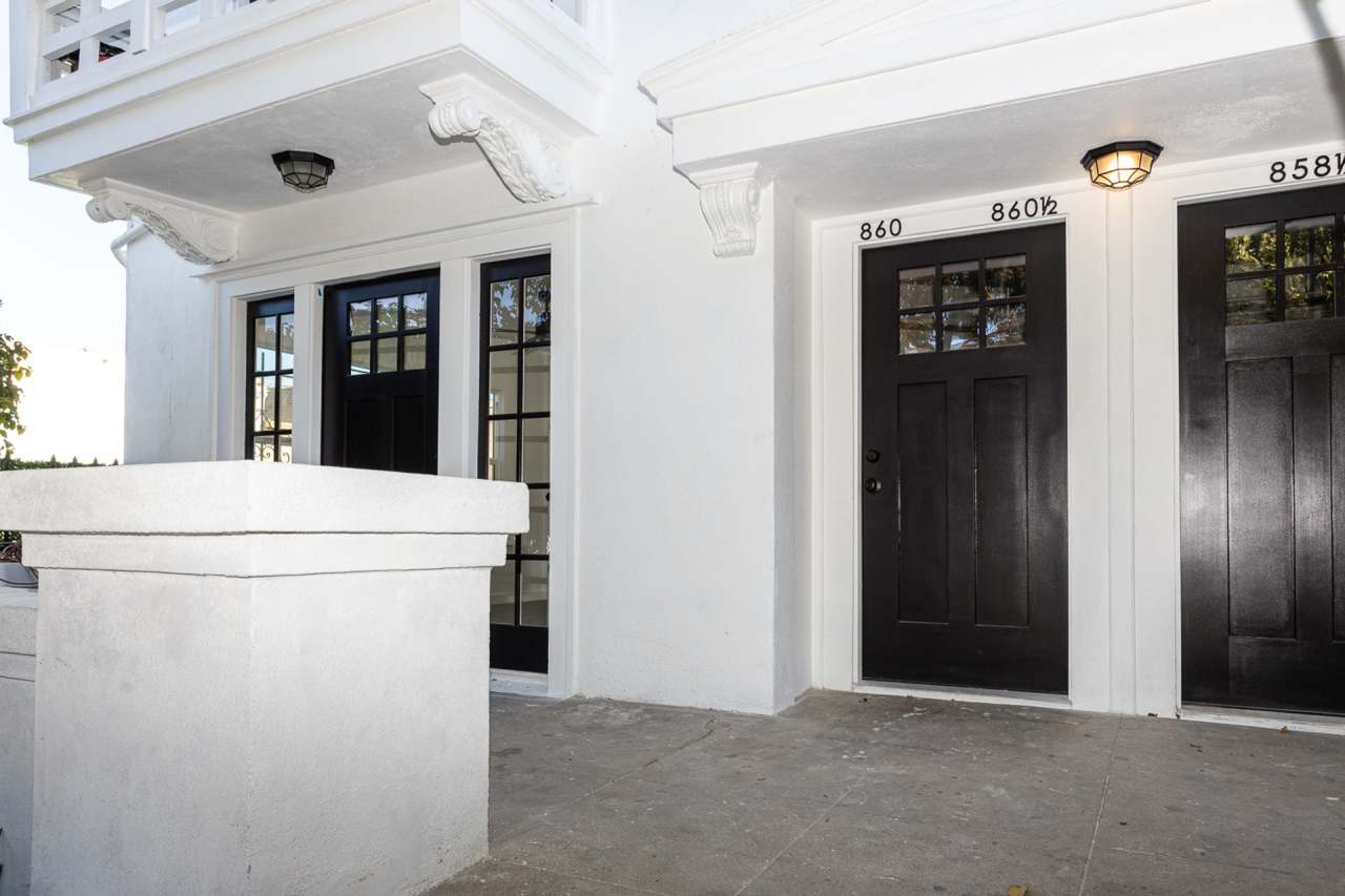 Fully Remodeled 2 bedroom 1 bath in Virgil Village with patio and parking!