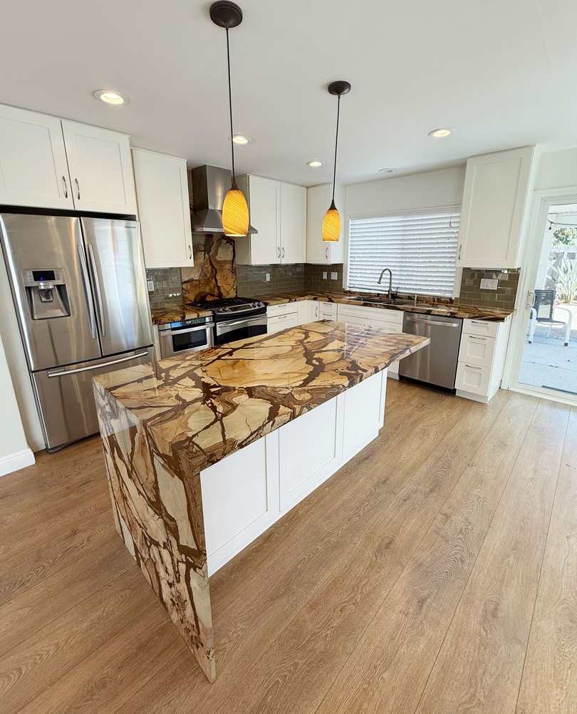 Beautifully Upgraded 4 Bed/2 Bath Single-Level Home in Mira Mesa!