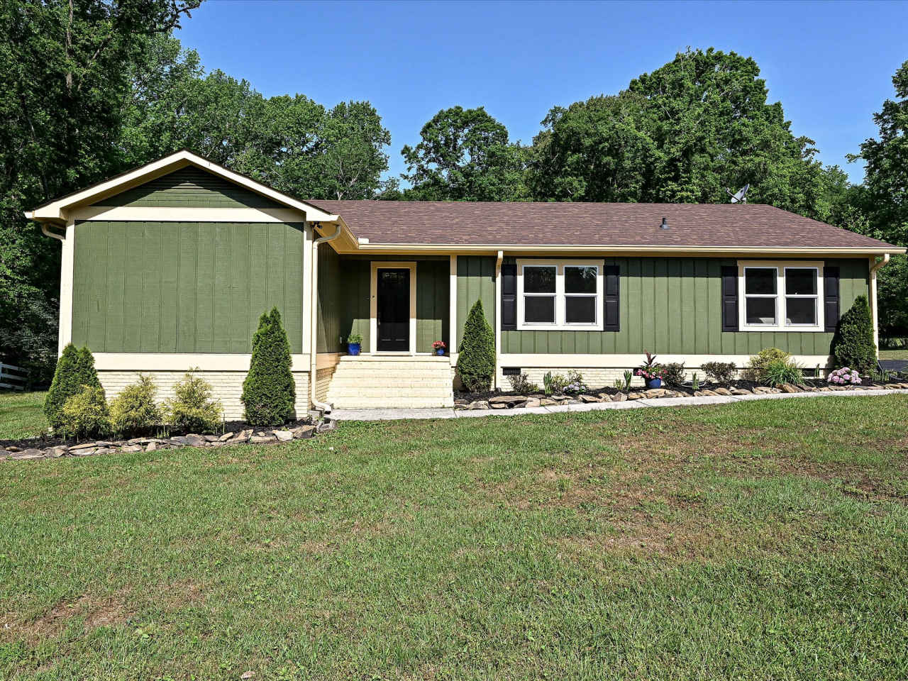 9565 Man O War Drive