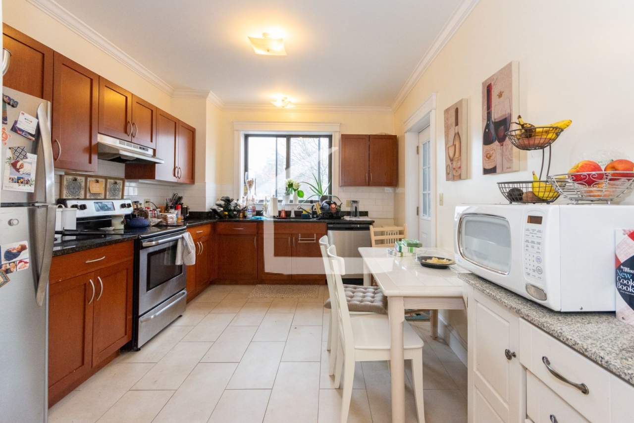 Huge, updated 4 bed in a prime spot in Allston.
