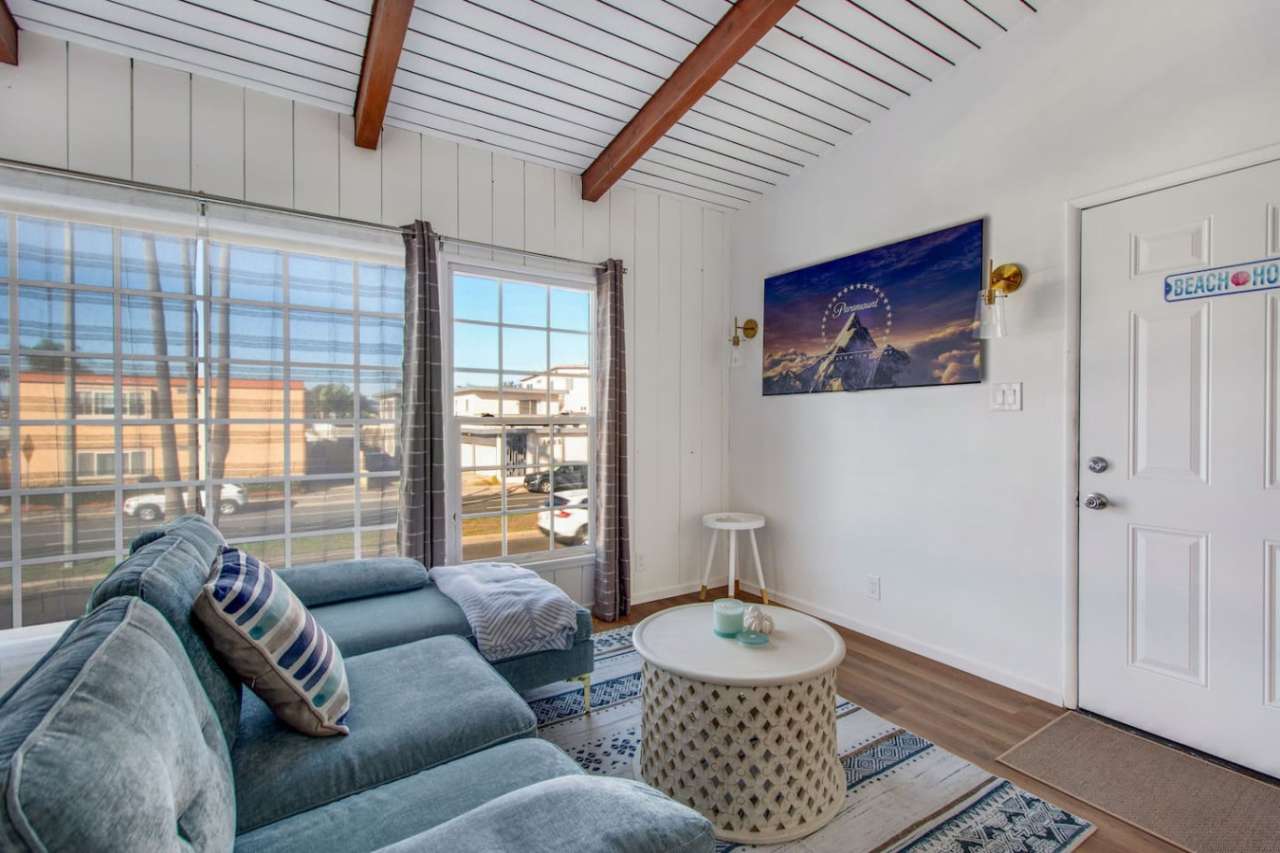 1430 Manhattan Beach Blvd