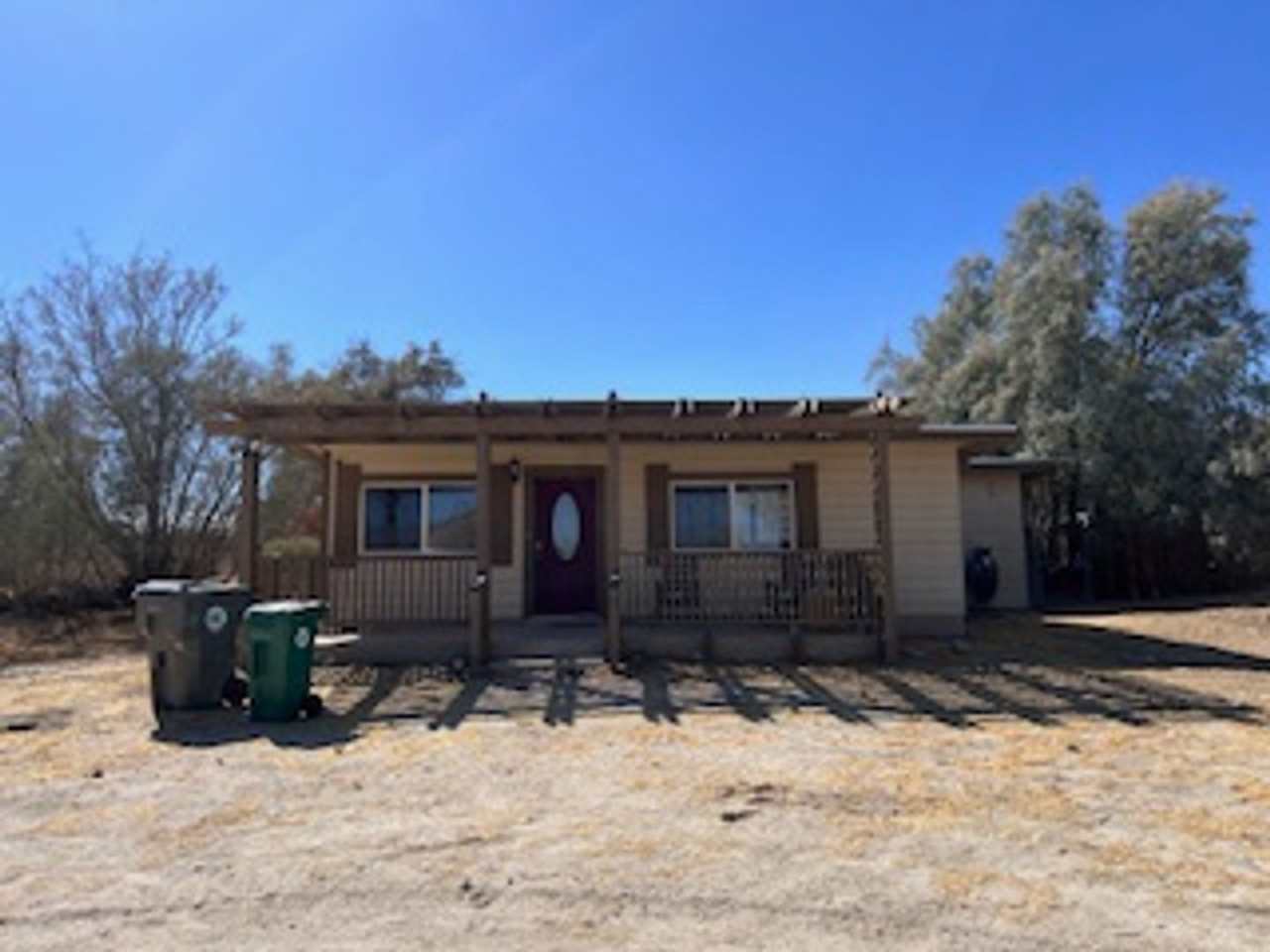 AVAILABLE NOW $300 off First Month Rent