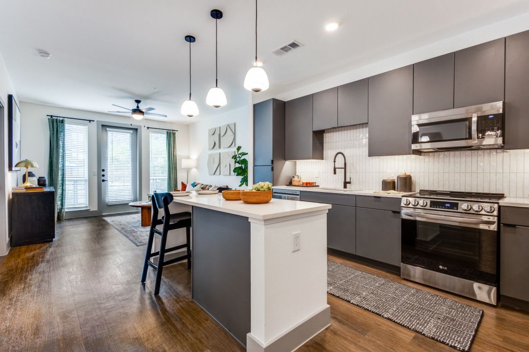 Tapestry at the Realm