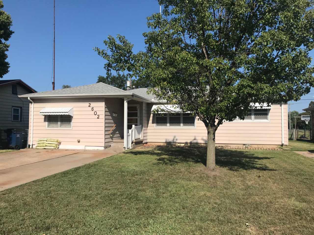 3 Bedroom, 1 Bathroom Home