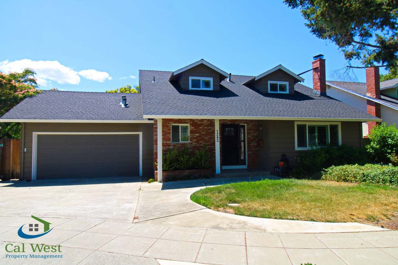 $4695 - 3 Bd/2 Ba Two Story Single Family Home in West San Jose