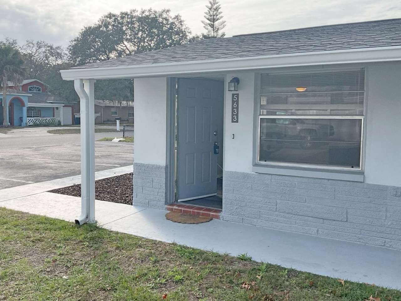 Cozy 1BD 1BTH Retreat in Holiday - Discover your Ideal Space!