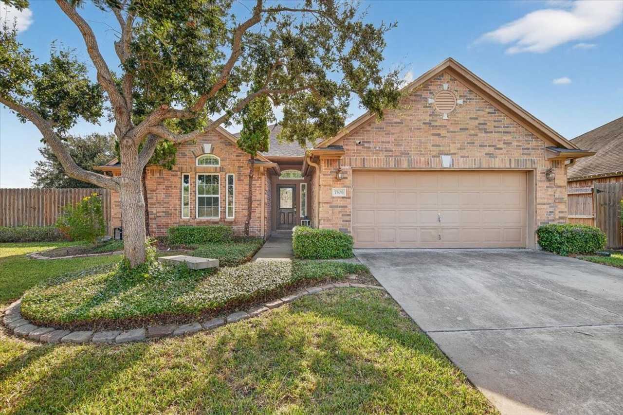 7506 Exeter - 3/bedroom 2/bathroom - $2,195/month