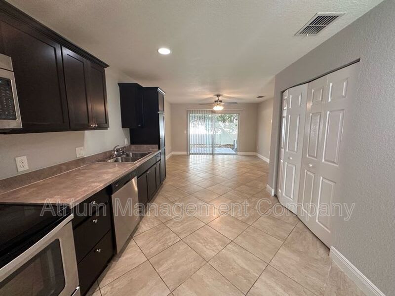 5127 S.E. 103rd Lane