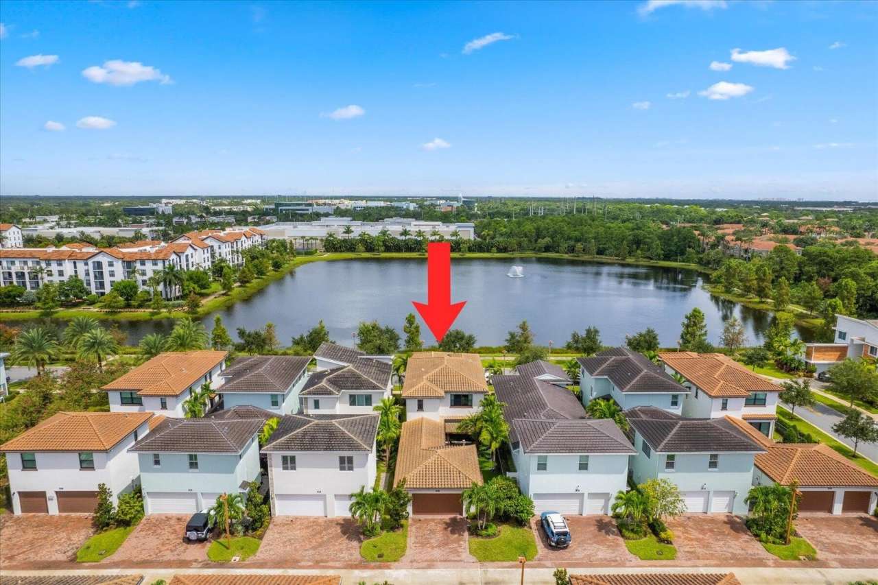 1165 Faulkner Ter Terrace