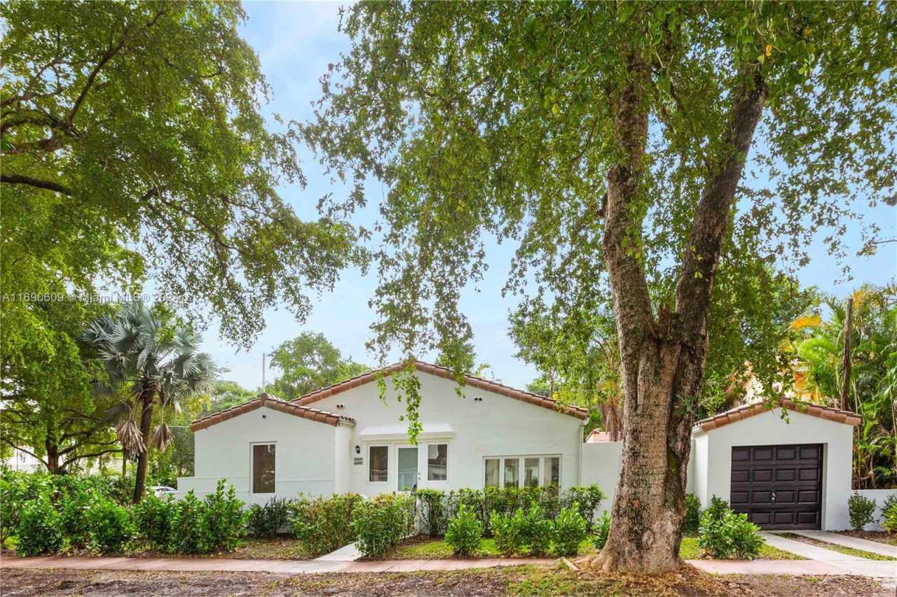 1222 Genoa Street