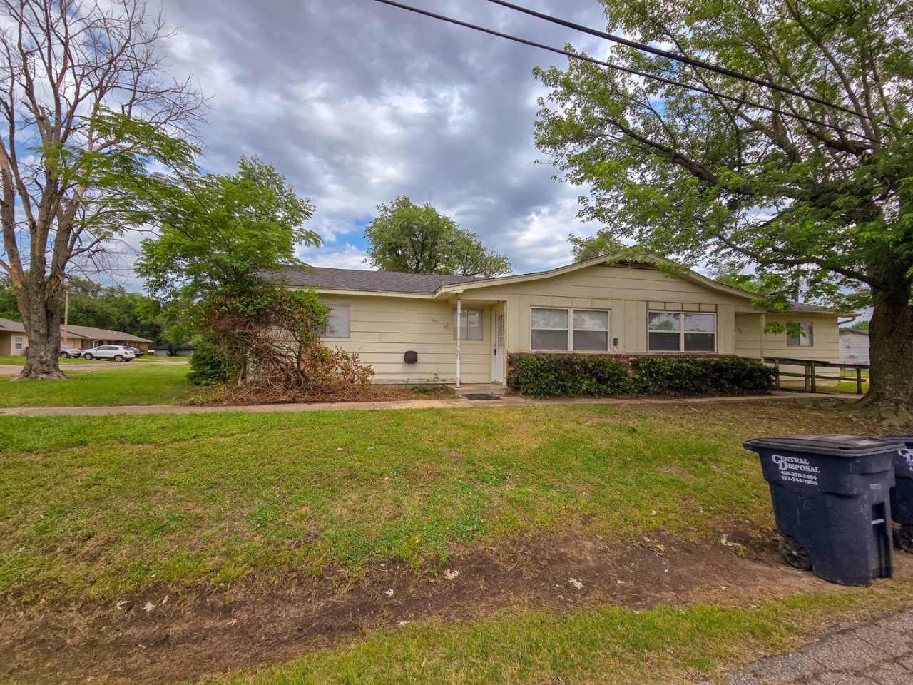 Beautifully remodeled 2-bedroom home in a quiet neighborhood